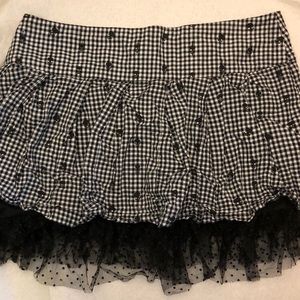 Teenage Runaway Skull ruffle skirt (Hot Topic) Med